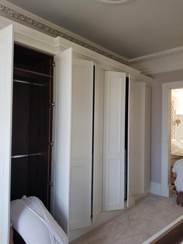 Walk-in Wardrobes in Leeds